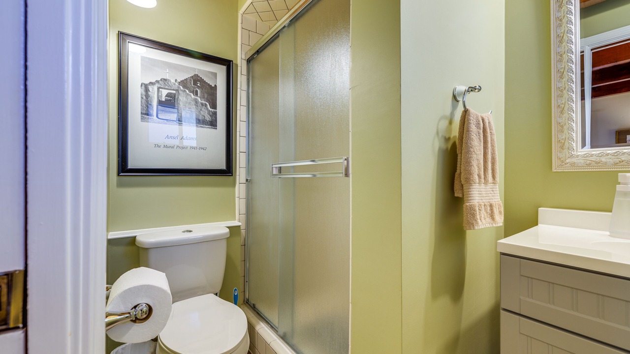 Photo of Bathroom in Groveland