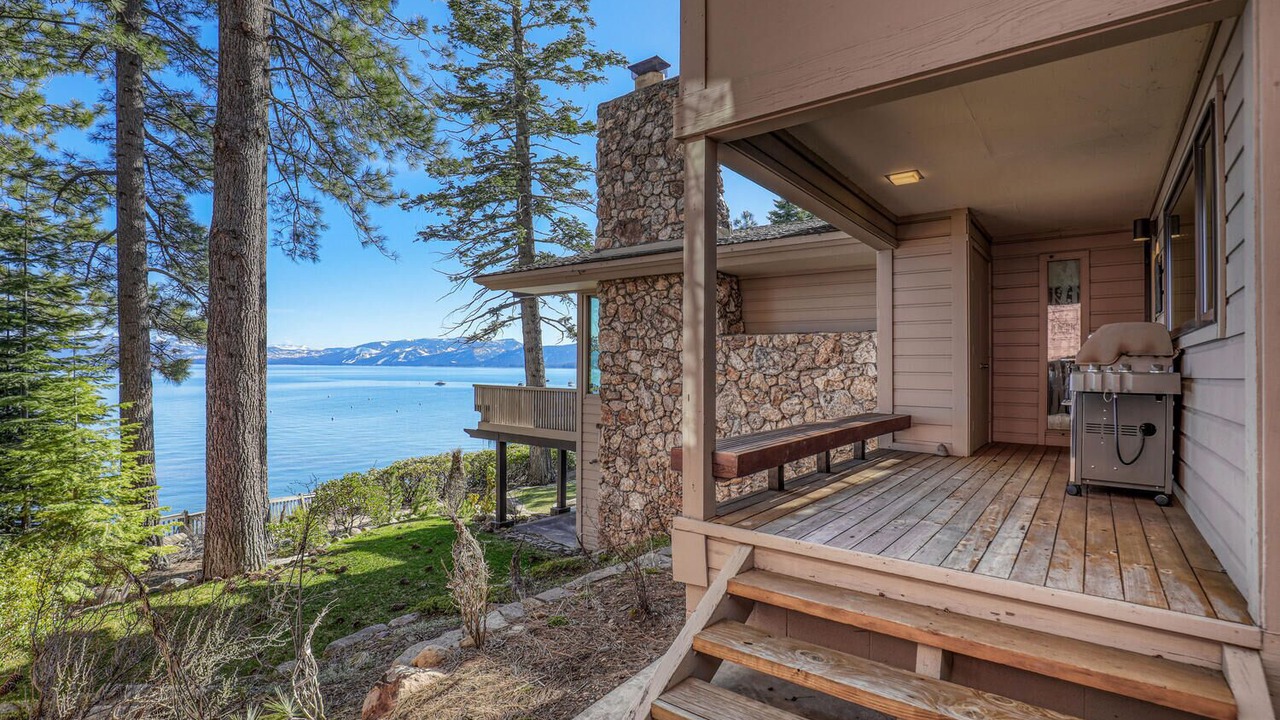 Photo of Patio Balcony in Lake Forest