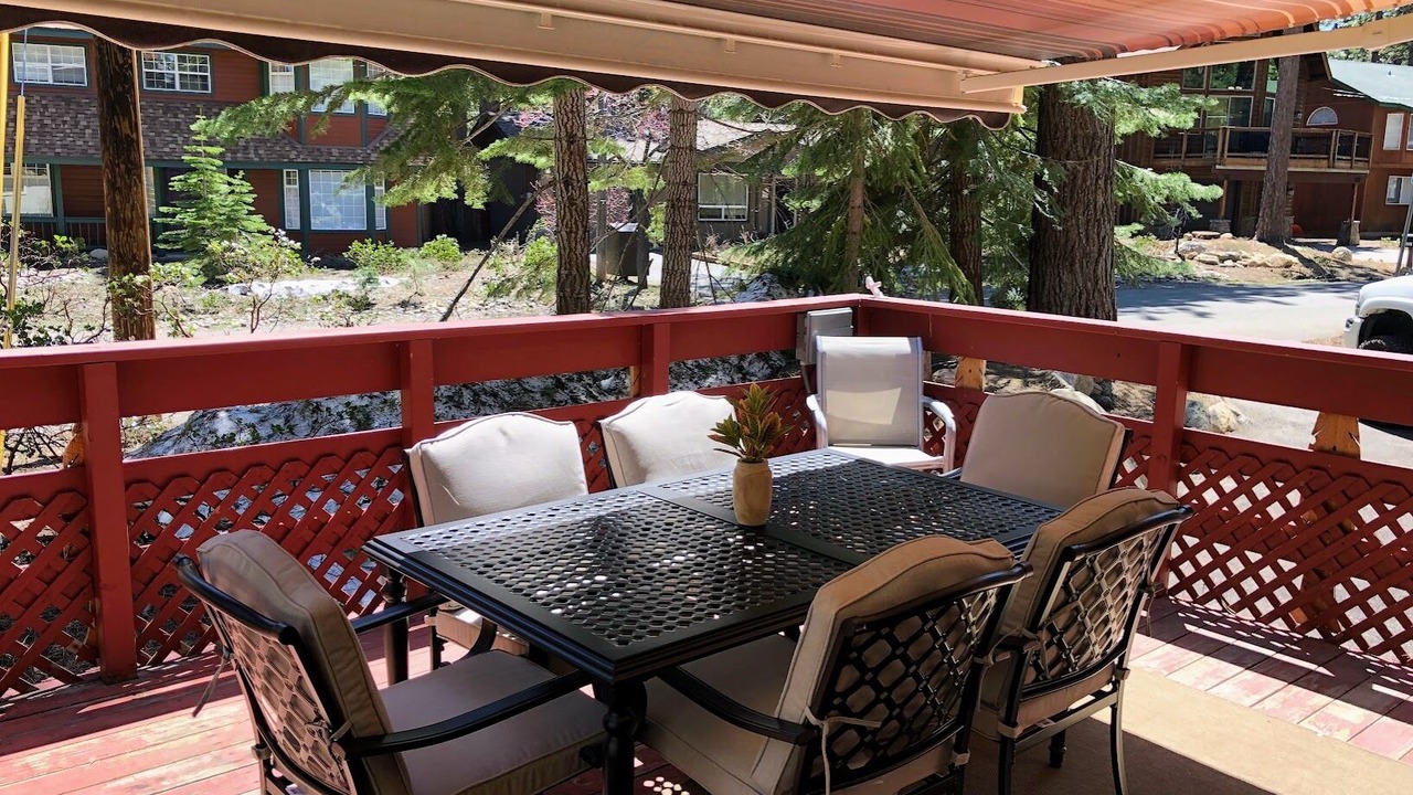 Photo of Outdoor in Pioneer Trail