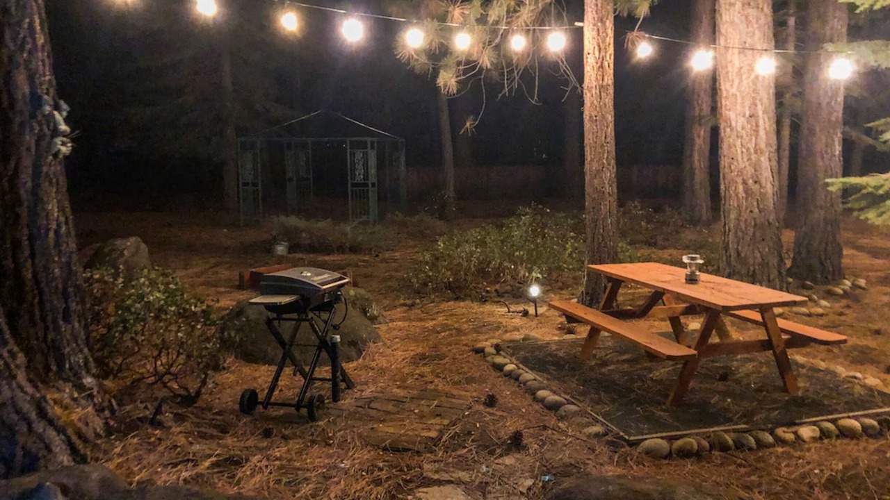 Photo of Outdoor in Pioneer Trail
