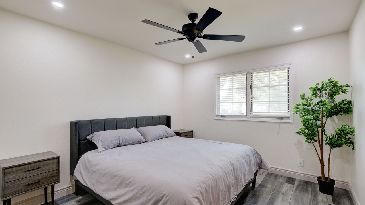 Photo of Bedroom in Raisin