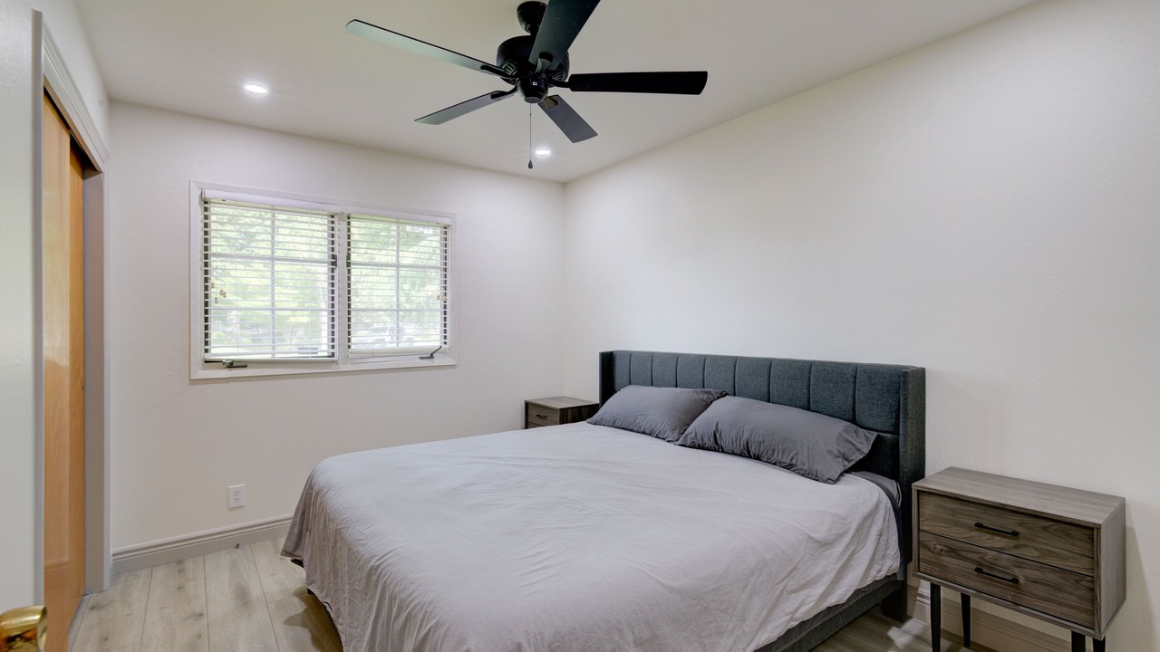 Photo of Bedroom in Raisin