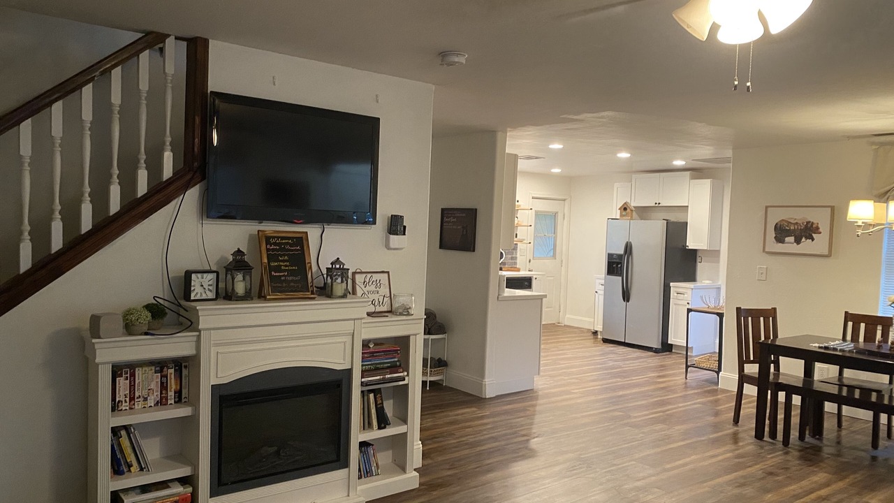 Photo of Livingroom in Oakhurst
