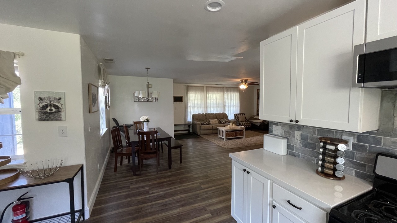 Photo of Livingroom in Oakhurst