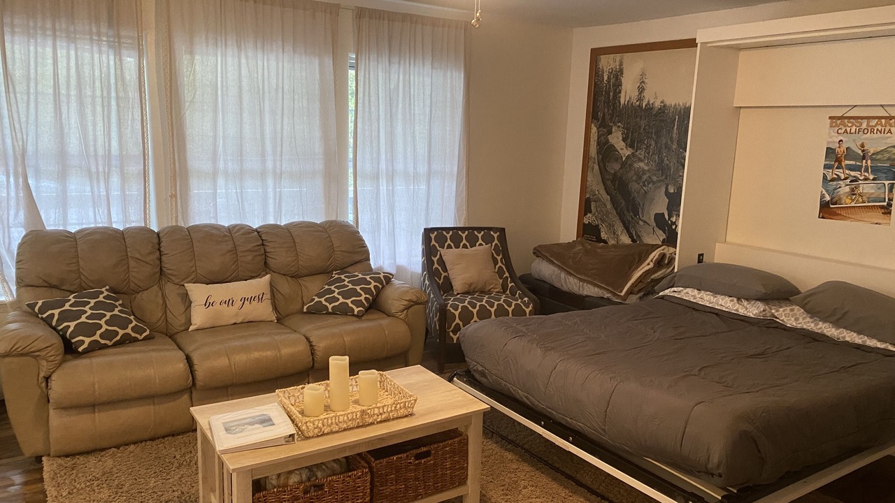 Photo of Bedroom in Oakhurst