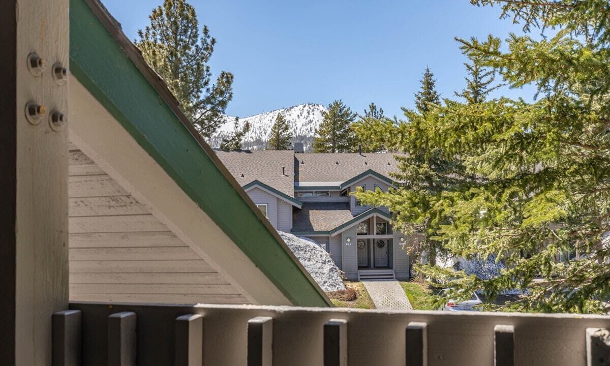 Photo of Patio Balcony in Mammoth Lakes