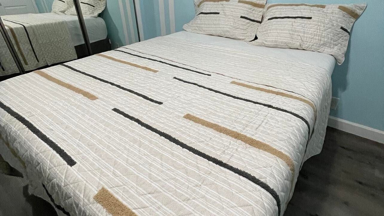 Photo of Bedroom in Oakland