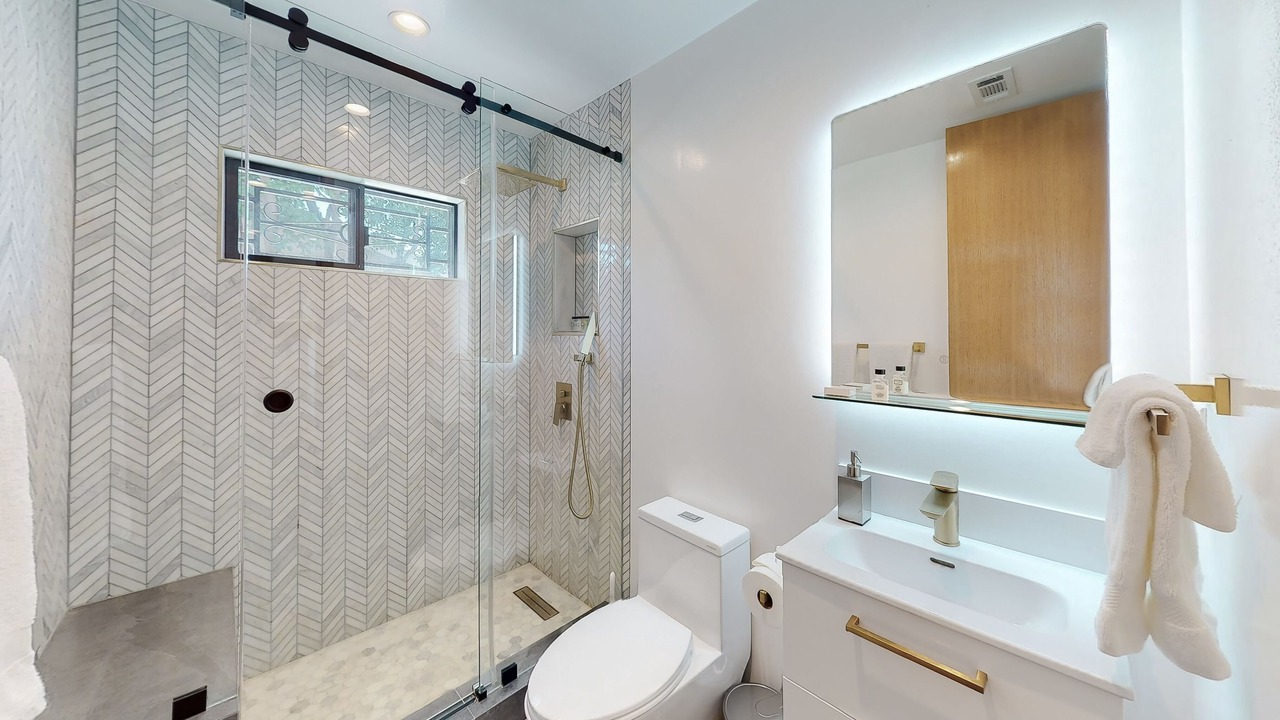 Photo of Bathroom in Lake Balboa