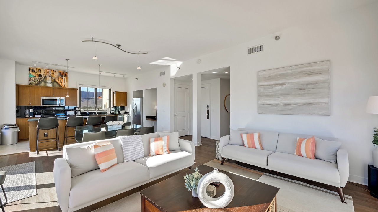 Photo of Livingroom in Lake Las Vegas