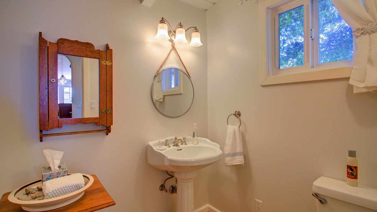 Photo of Bathroom in Park Hill
