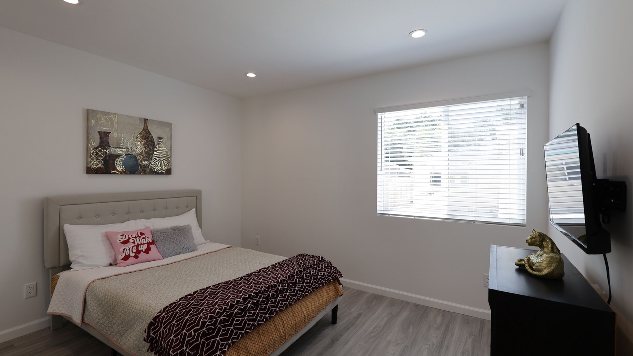 Photo of Bedroom in Northridge