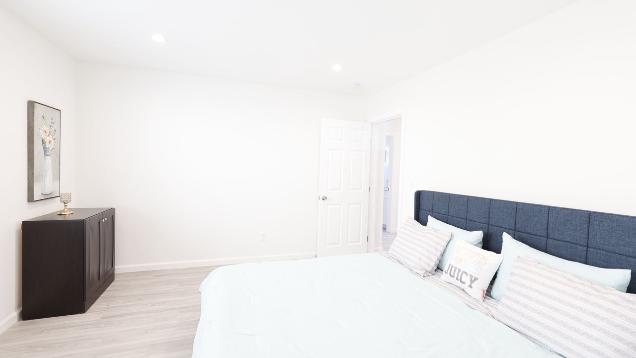 Photo of Bedroom in Northridge
