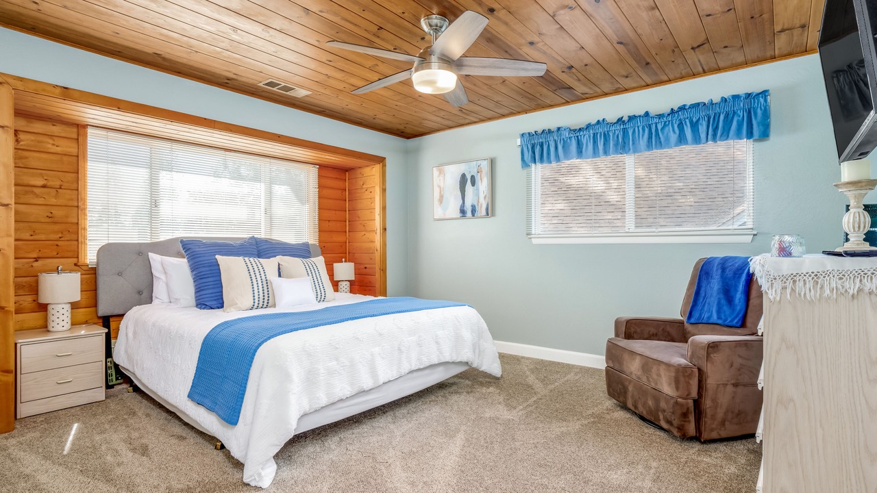Photo of Bedroom in Bass Lake