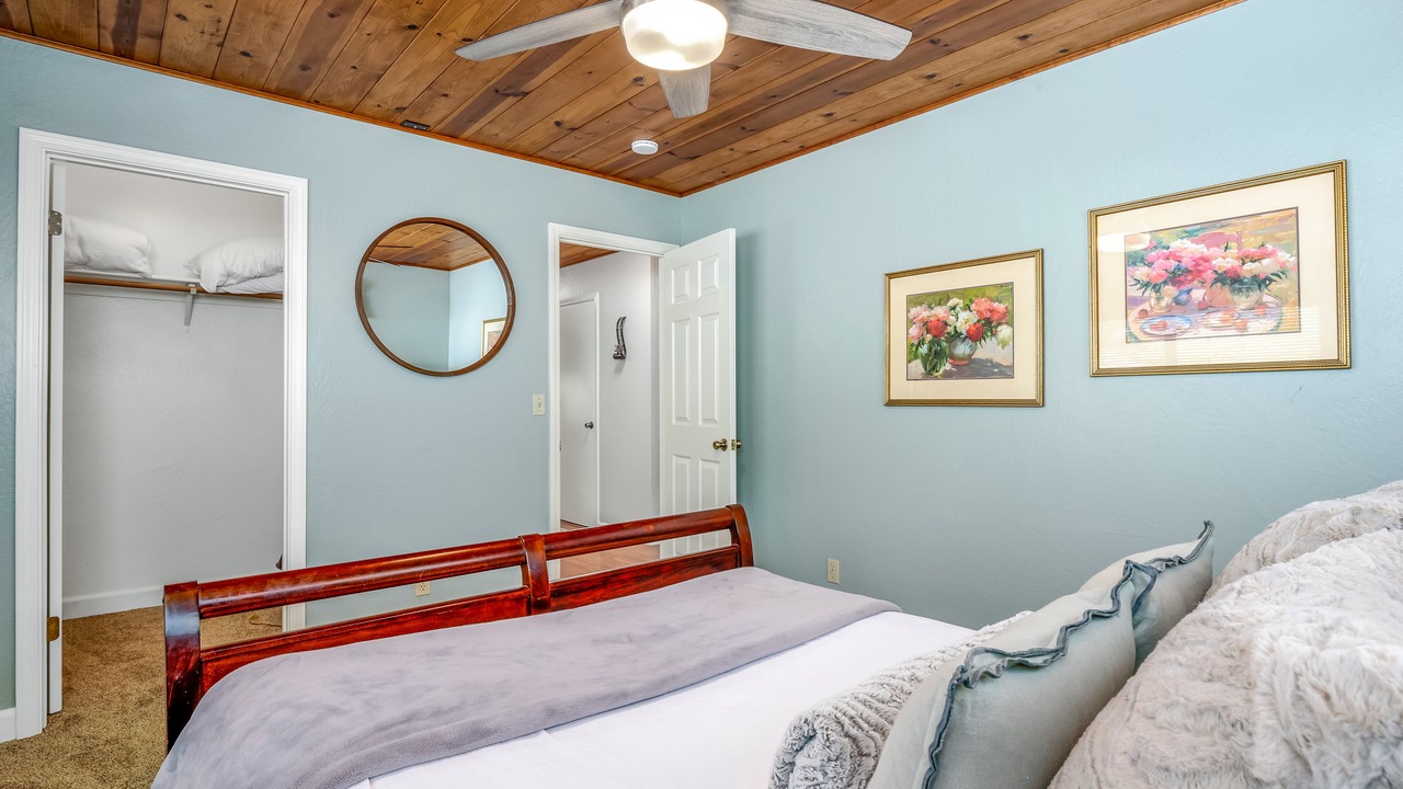 Photo of Bedroom in Bass Lake