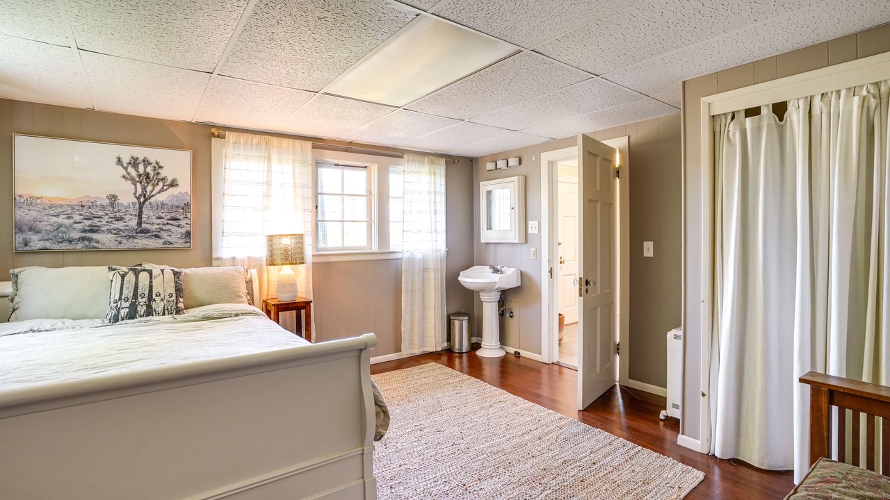 Photo of Bedroom in Claremont