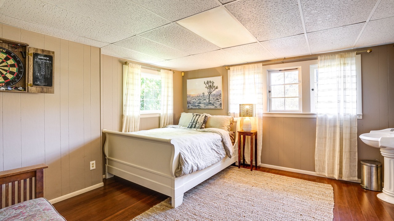 Photo of Bedroom in Claremont