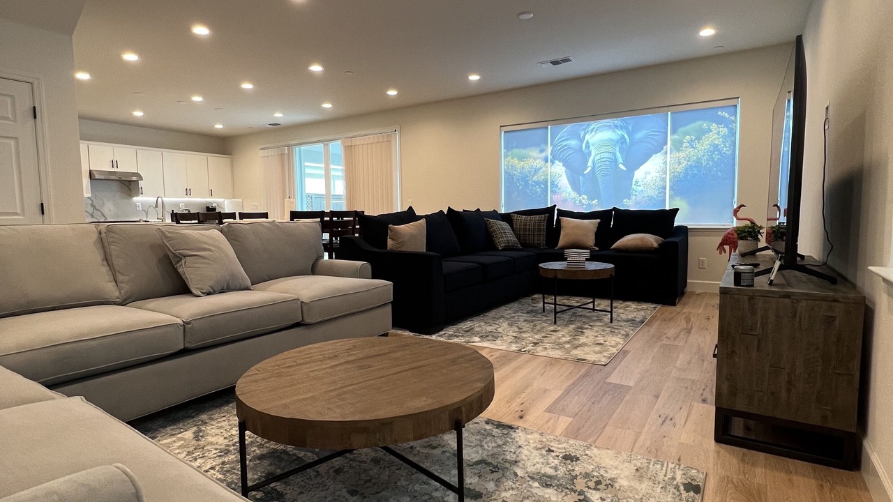Photo of Livingroom in Tracy