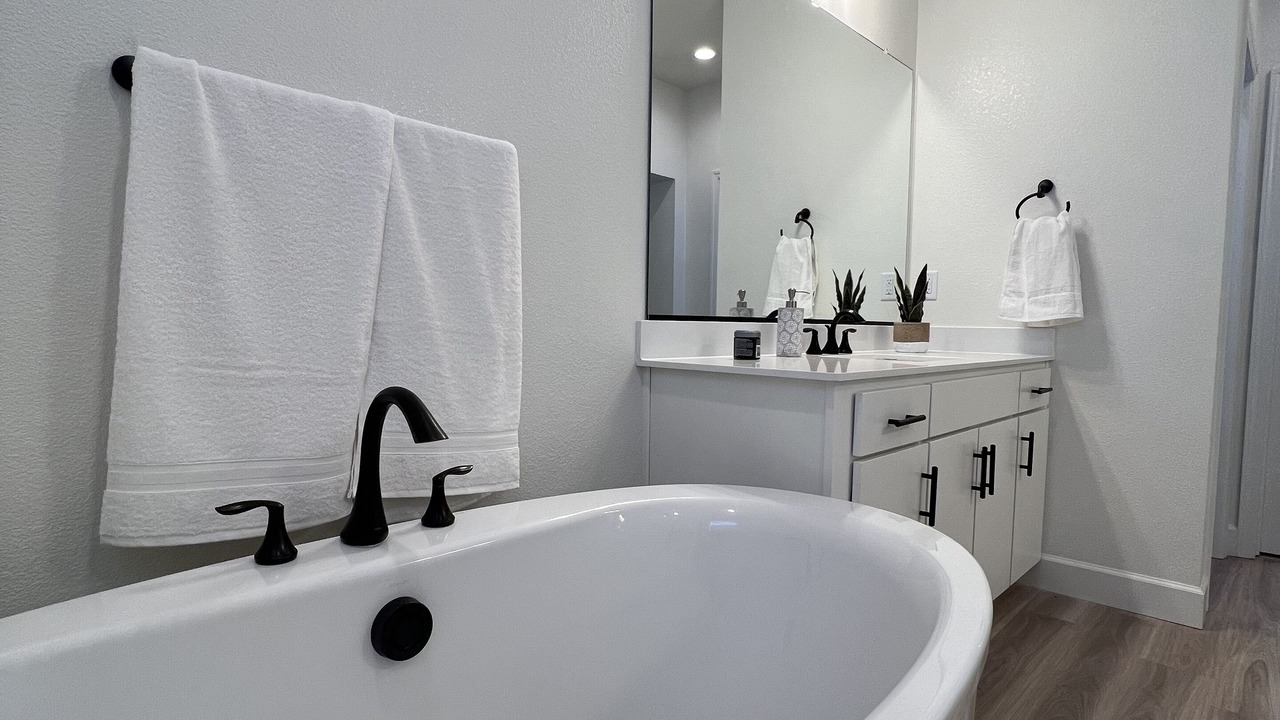 Photo of Bathroom in Tracy