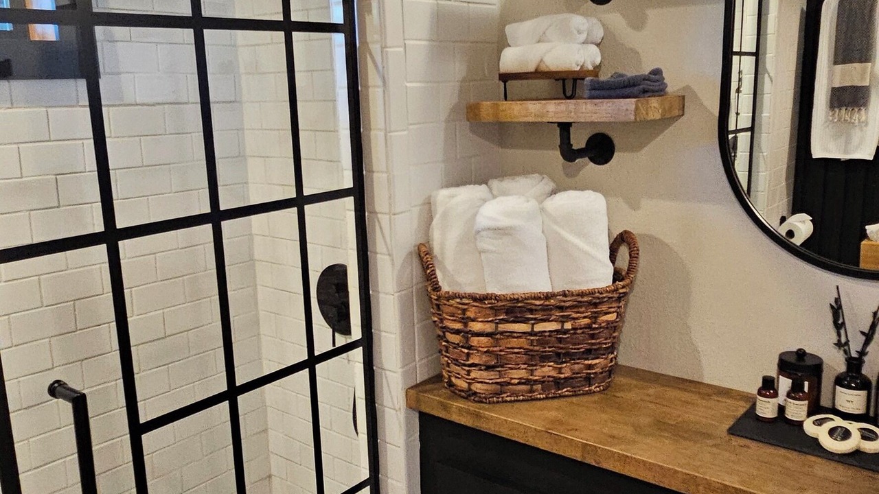 Photo of Bathroom in Mi-Wuk Village