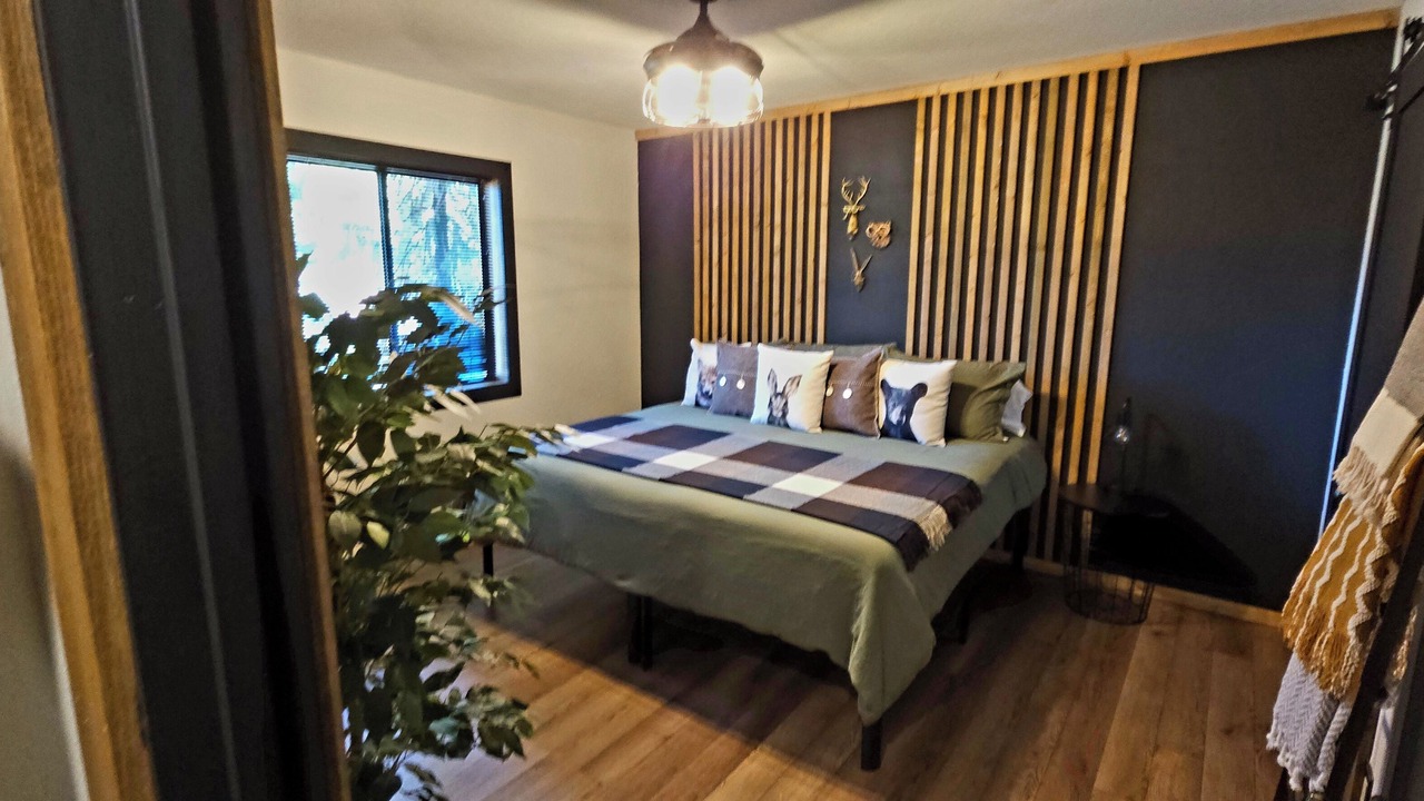Photo of Bedroom in Mi-Wuk Village
