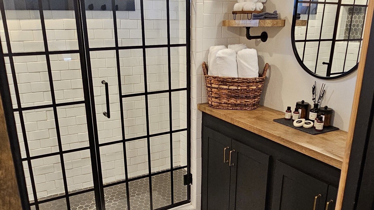 Photo of Bathroom in Mi-Wuk Village