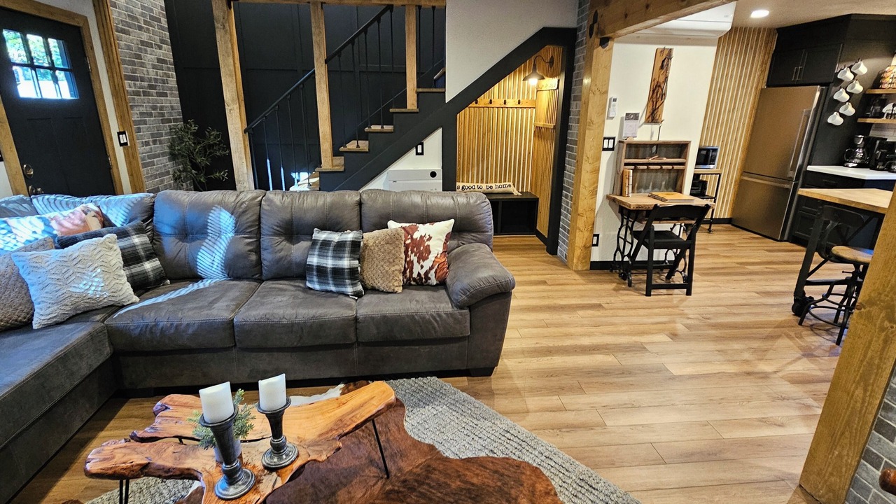 Photo of Livingroom in Mi-Wuk Village