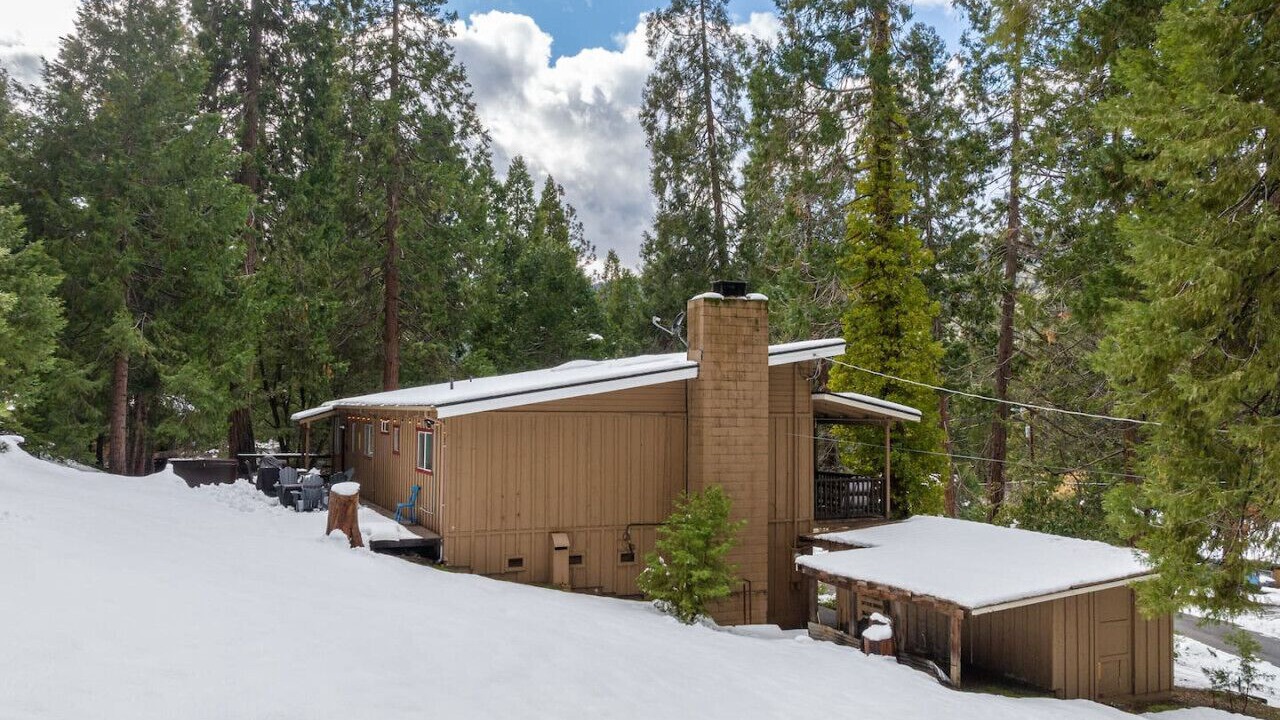 Photo of Outdoor in Oakhurst