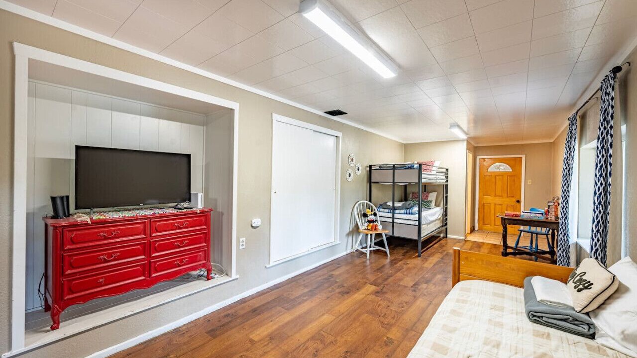 Photo of Bedroom in Oakhurst