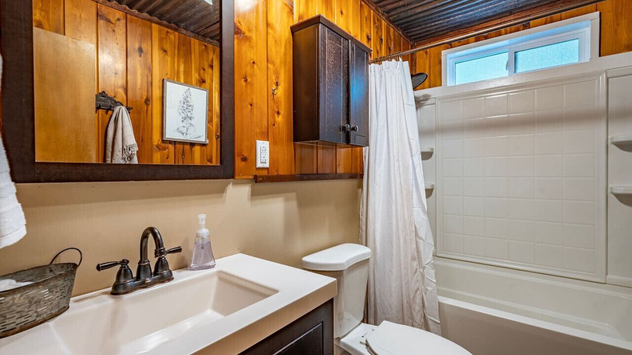 Photo of Bathroom in Oakhurst