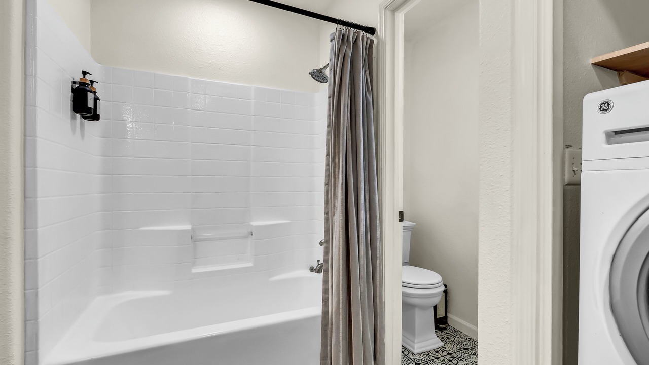 Photo of Bathroom in Hanford