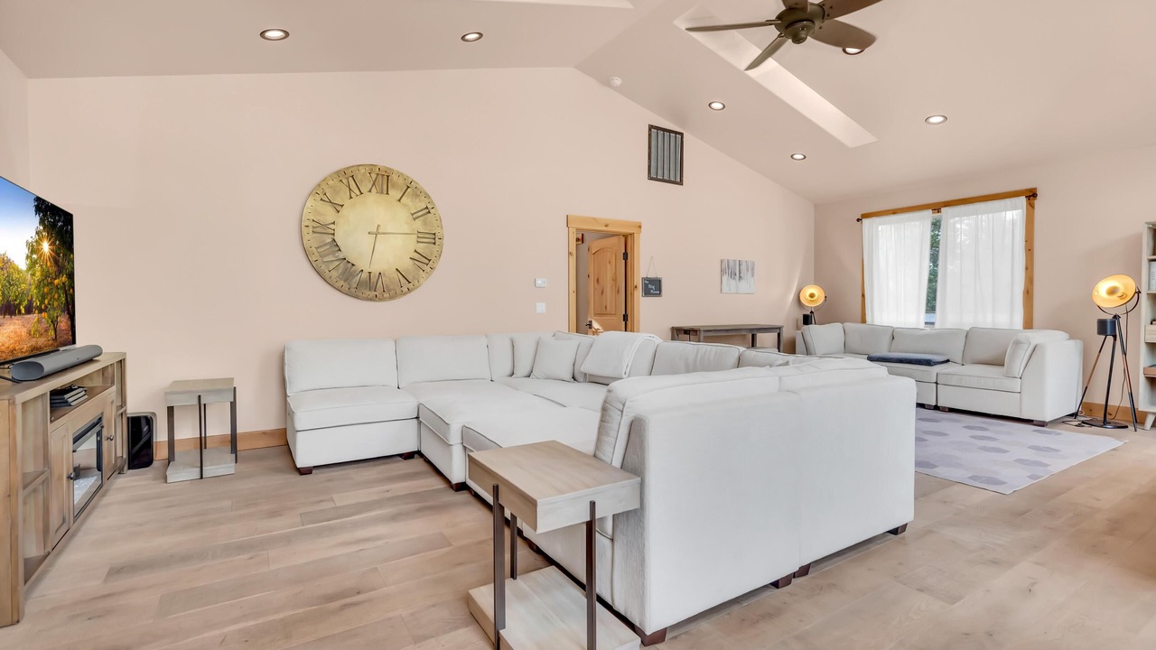 Photo of Livingroom in Tahoe Paradise