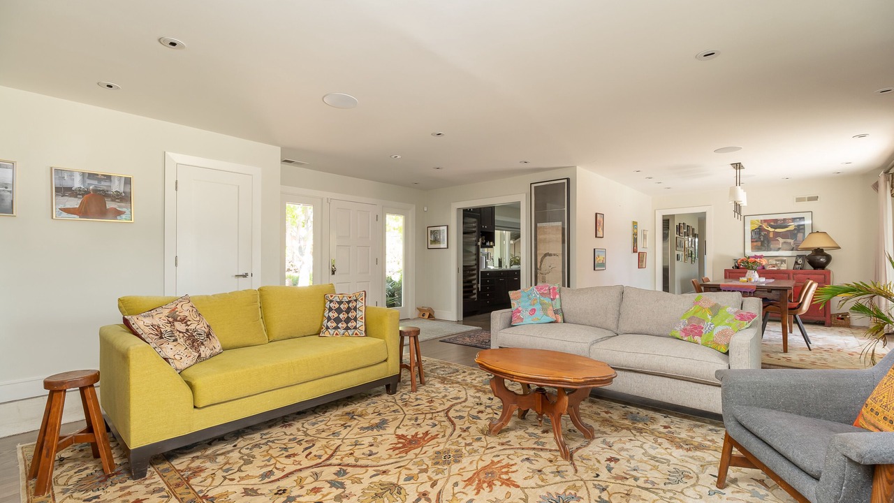 Photo of Livingroom in Country Club