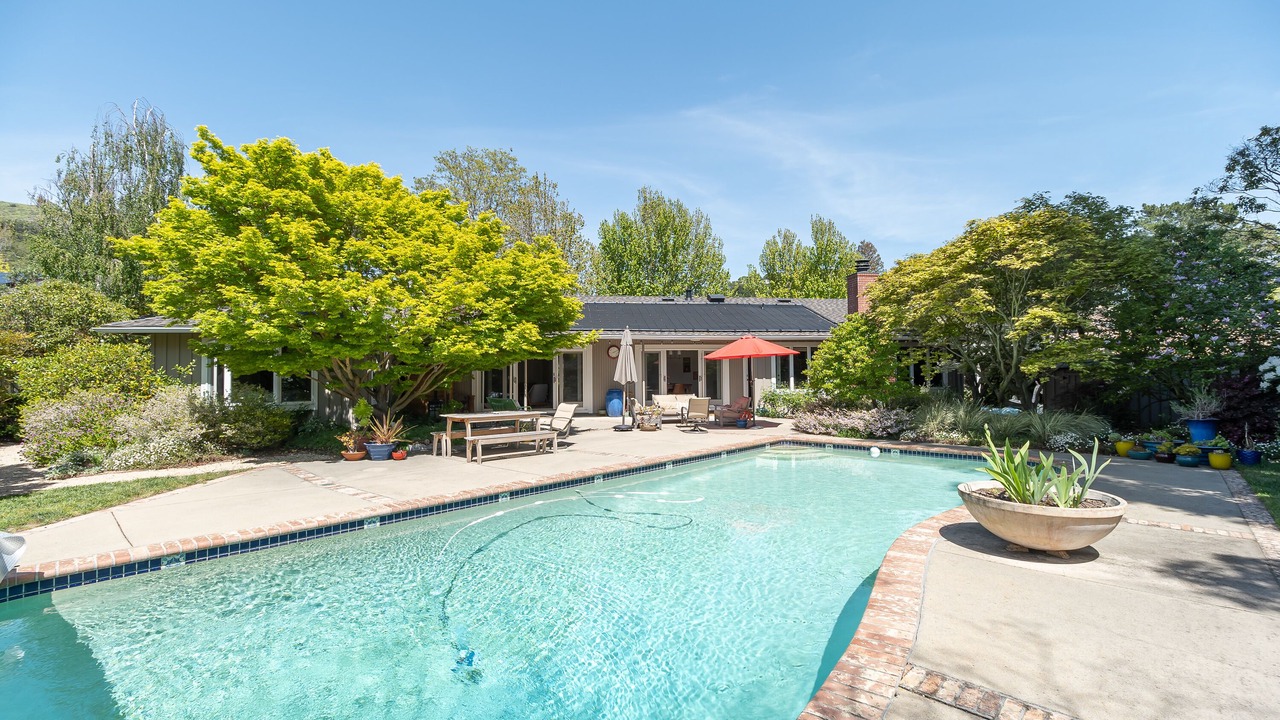 Photo of Outdoor in Country Club