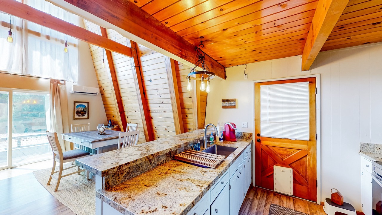 Photo of Kitchen in Groveland