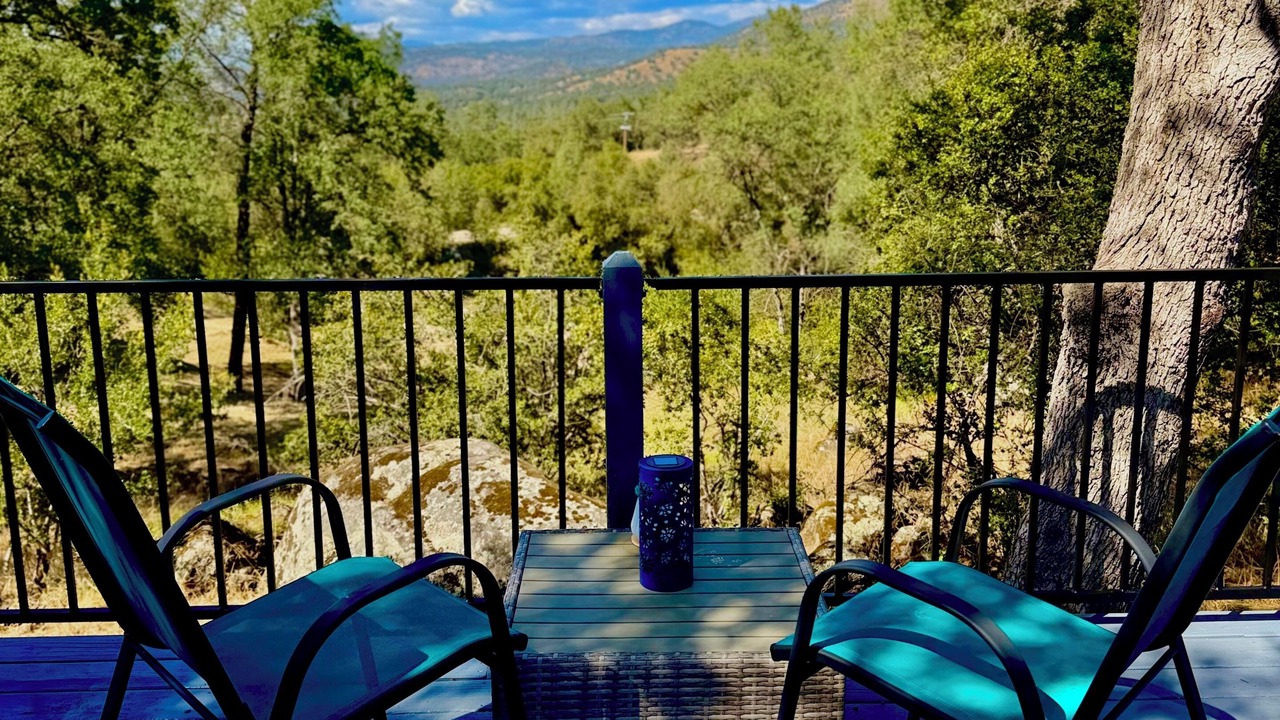 Photo of Outdoor in Yosemite Lakes
