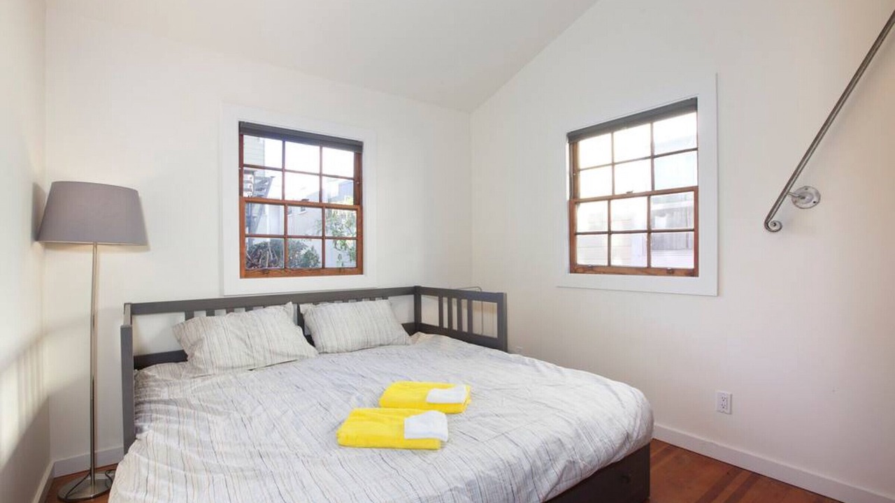 Photo of Bedroom in Poets Corner