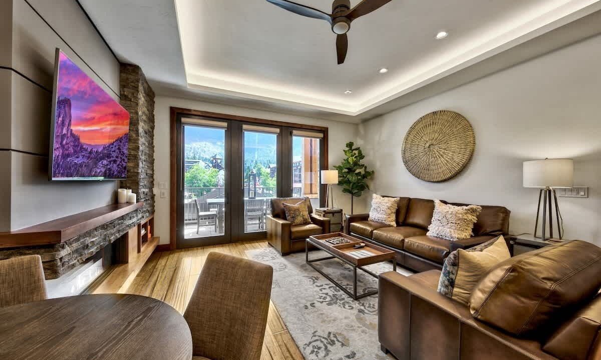 Photo of Livingroom in Lakeside Park