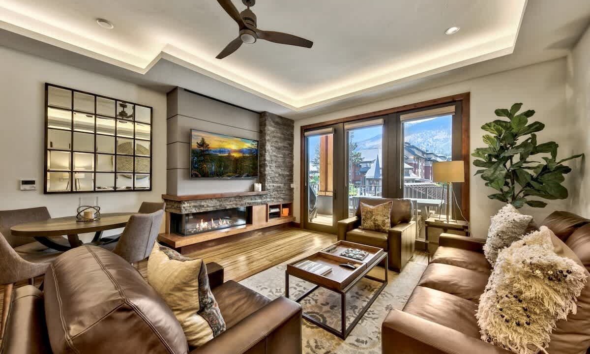 Photo of Livingroom in Lakeside Park