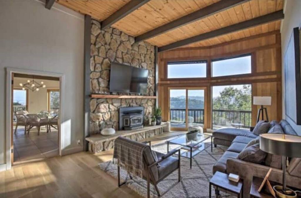 Photo of Livingroom in San Anselmo