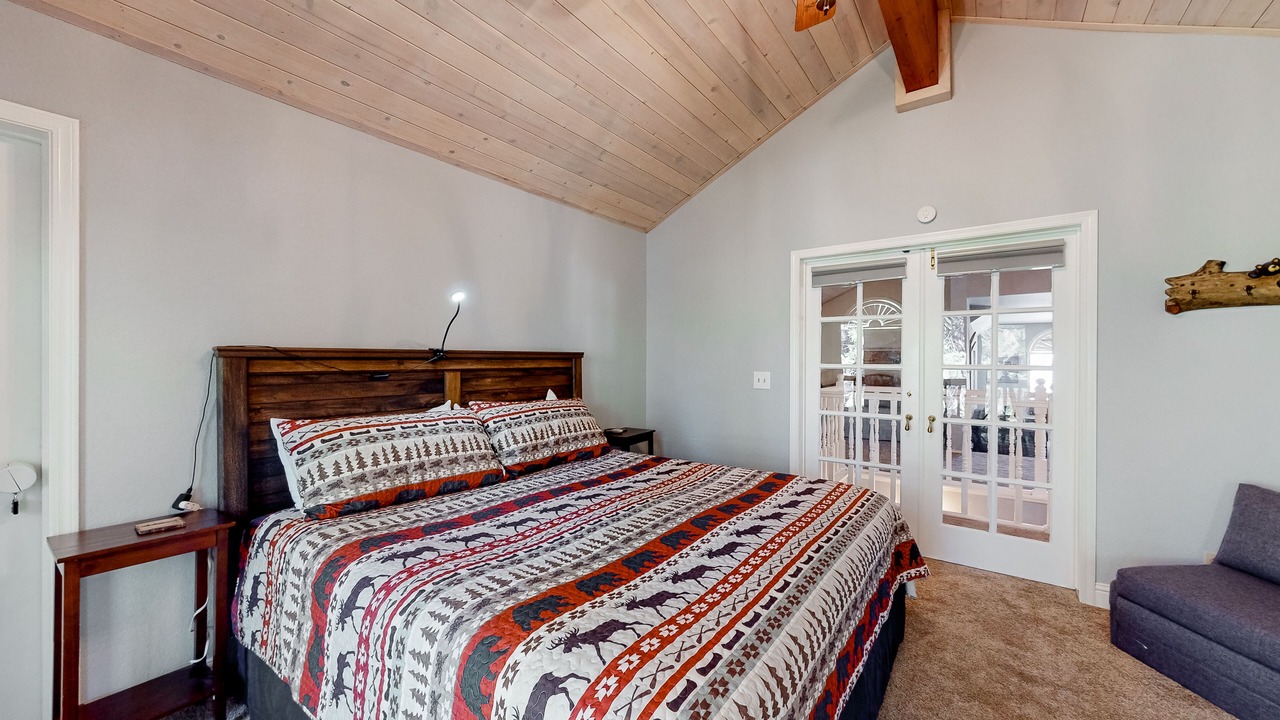 Photo of Bedroom in Shaver Lake