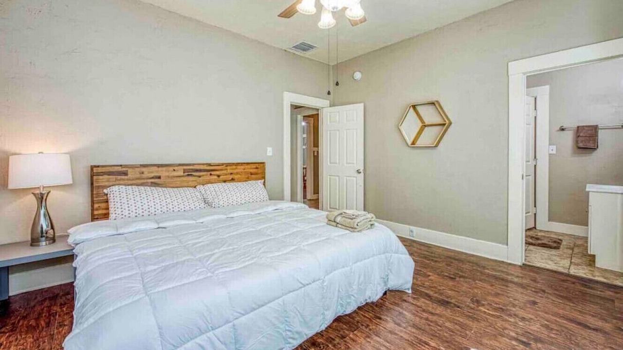 Photo of Bedroom in Tower District