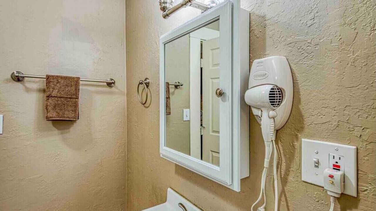 Photo of Bathroom in Tower District