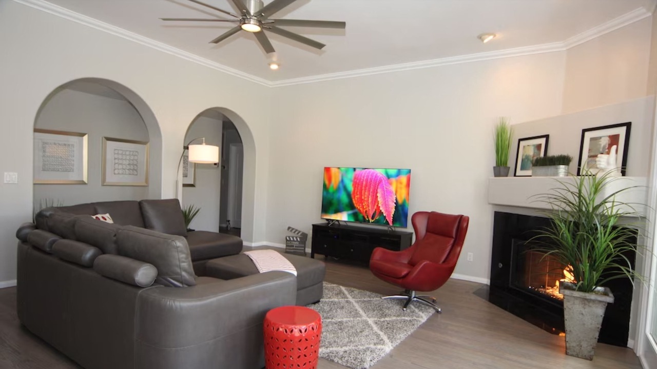 Photo of Livingroom in Spring Valley