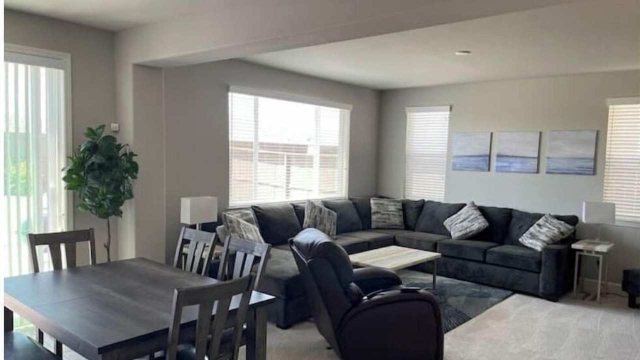 Photo of Livingroom in Sparks