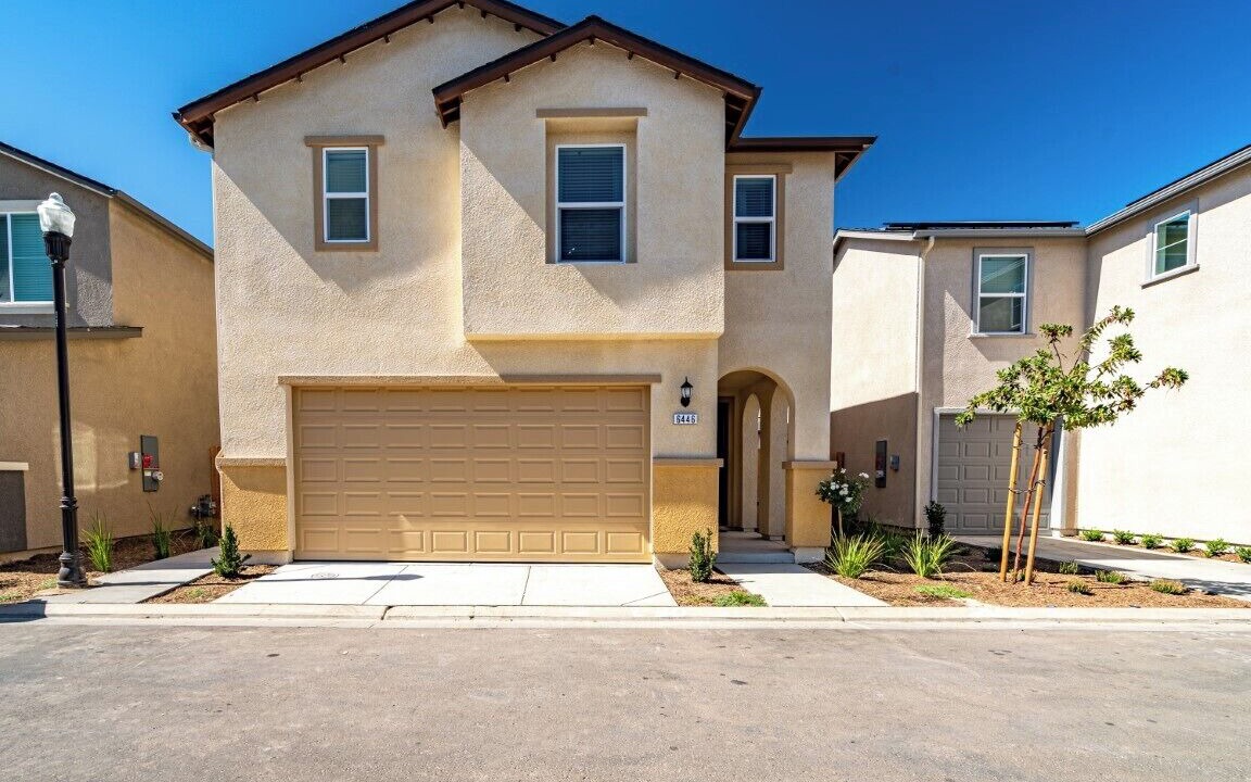 Photo of Outdoor in Raisin