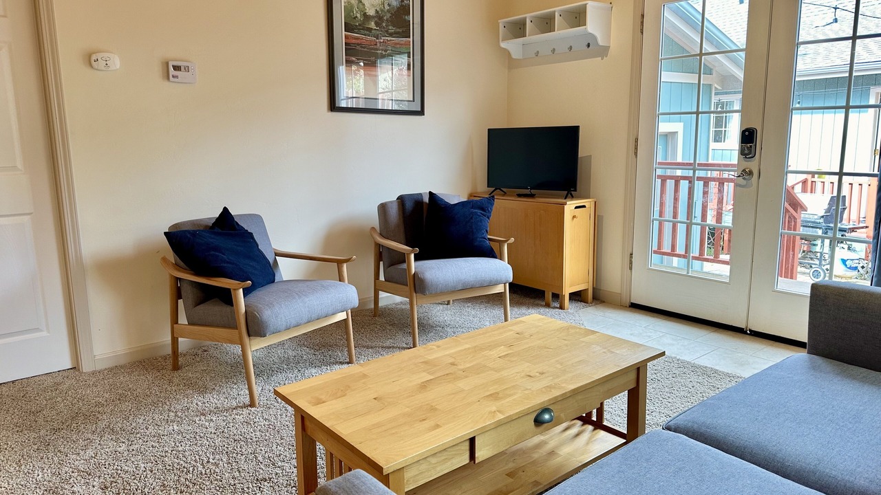 Photo of Livingroom in Marine Terrace