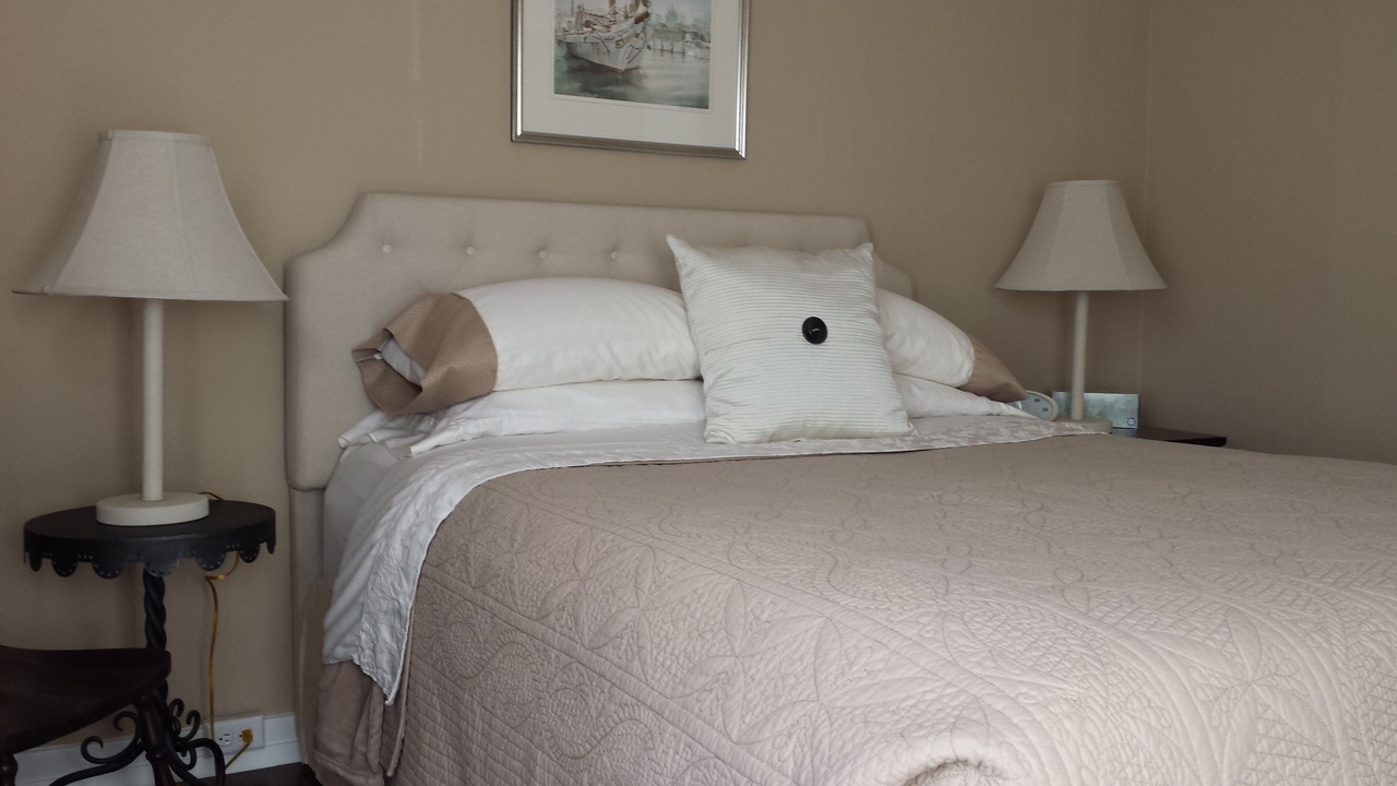 Photo of Bedroom in Monterey