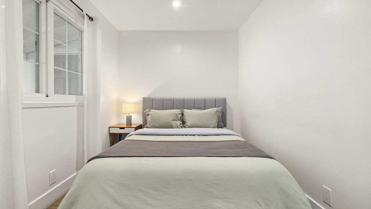 Photo of Bedroom in Lennox