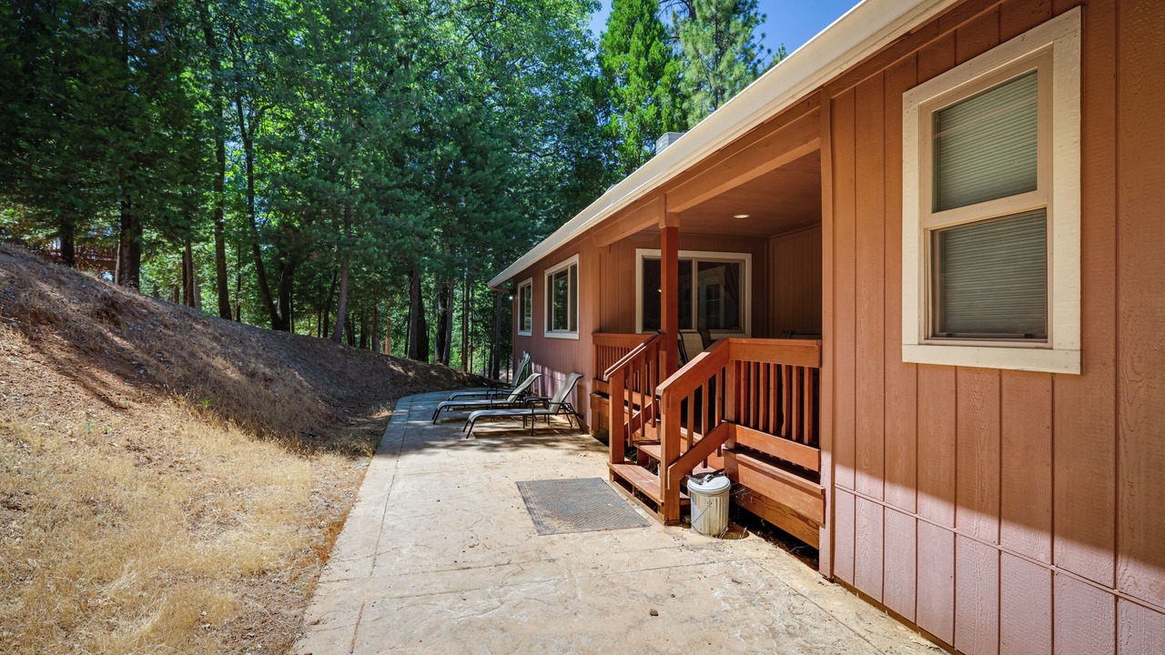 Photo of Outdoor in Groveland