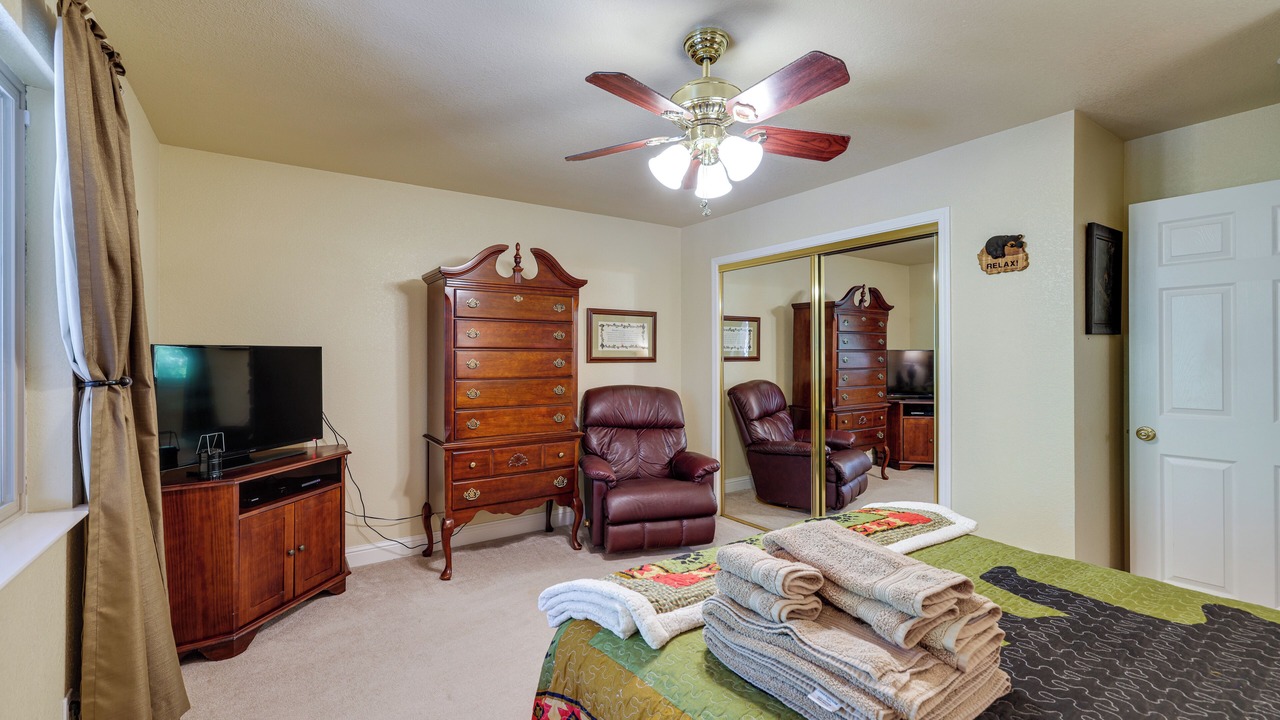 Photo of Bedroom in Groveland